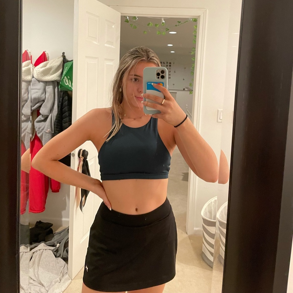 sports bra